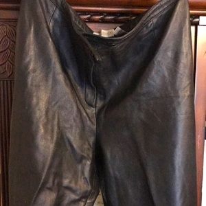 Valerie Stevens women’s leather pants - Size 16